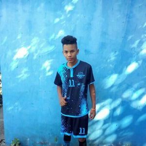 Meet your Posher, Adonay